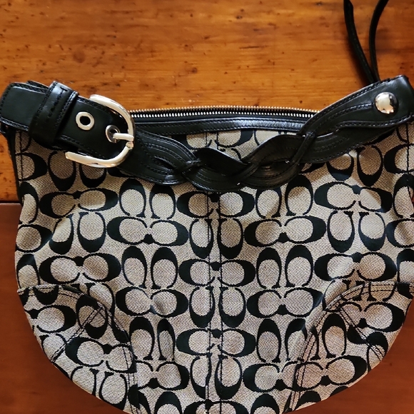 Coach Hobo Style Purse - Picture 1 of 9